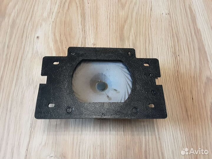 Динамик радиоприемника Ваз 2103, 2106