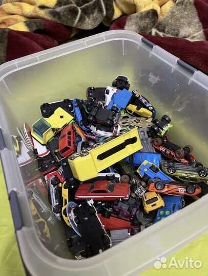 Hot wheels машинки