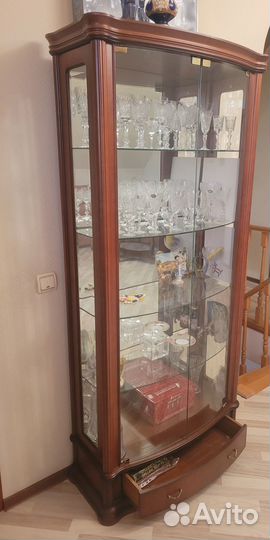 Витрина-сервант