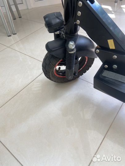Самокат взрослый электрический бу