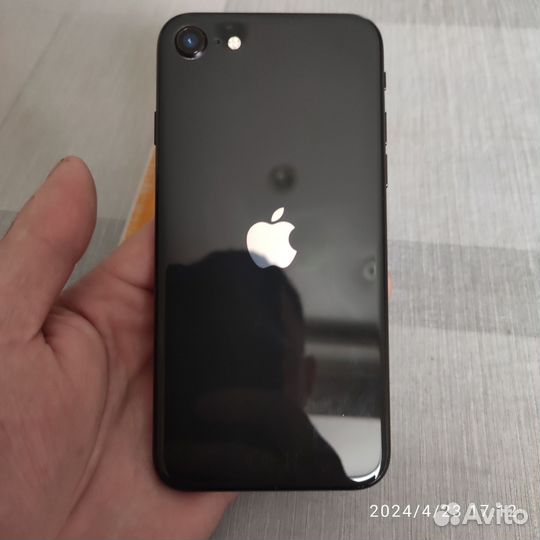 iPhone SE (2020), 256 ГБ