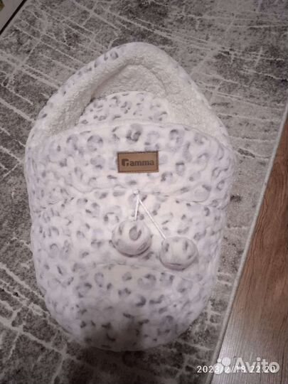 Лежанка тапок для кошек