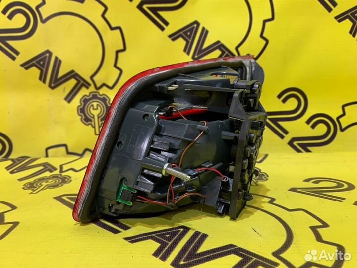 Стоп сигнал в крышку багажника задний левый Bmw