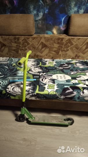Трюковой самокат парковый