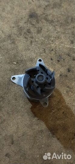 Помпа Ford Focus 2 1.8 - 2. 0