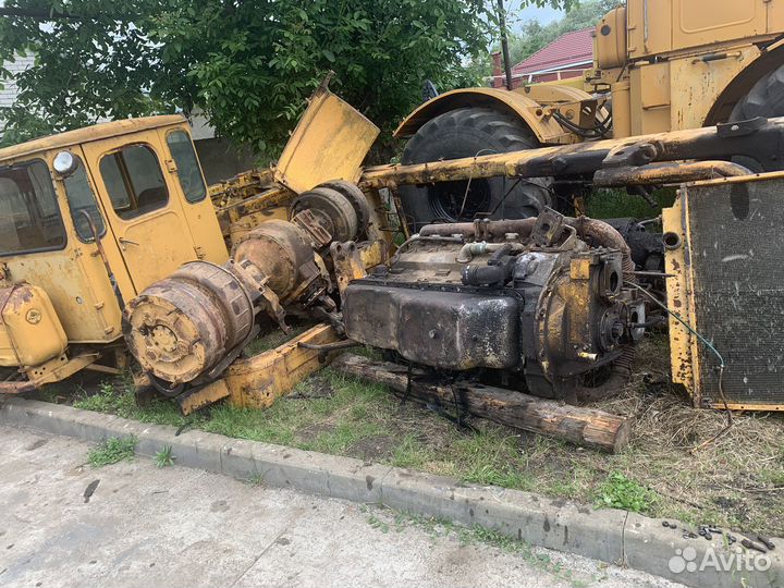 Трактор к 700
