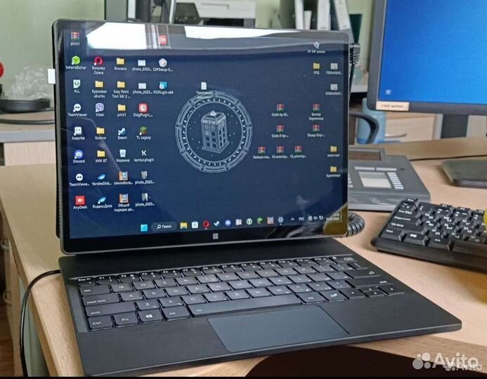 Планшет на windows с клавиатурой dere T30 Pro