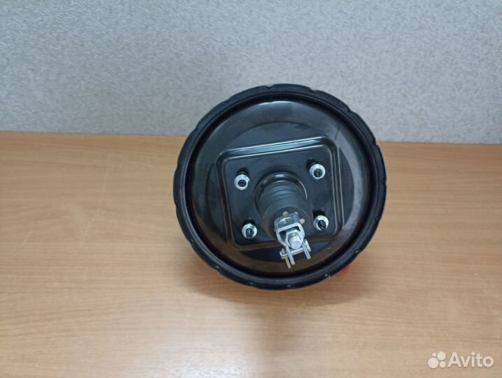 Юджин 1041/20 цилиндр торм. глав. с вакуумником