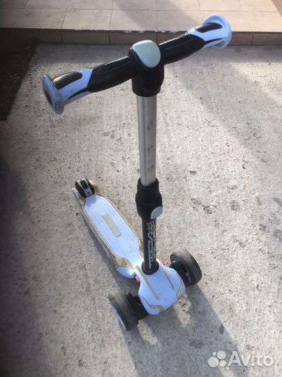 Самокат взрослый и самокат детский