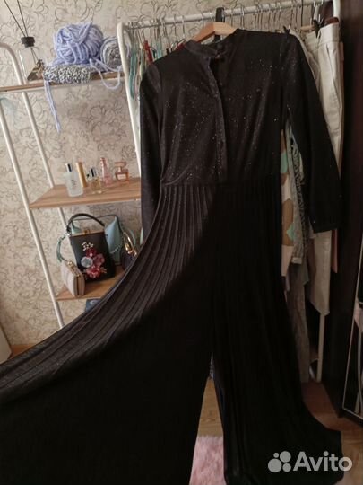 Вечернее платье, костюм