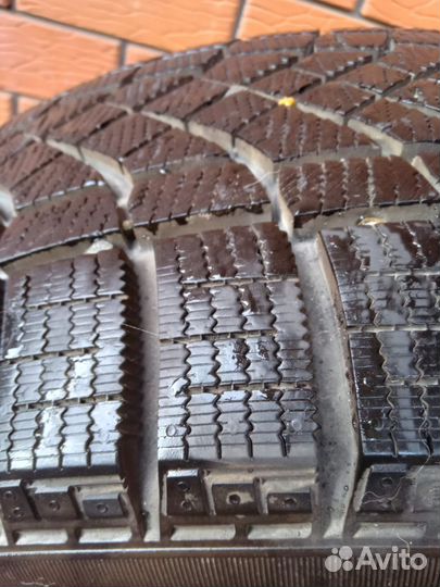 Pirelli Ice Zero FR 265/65 R17