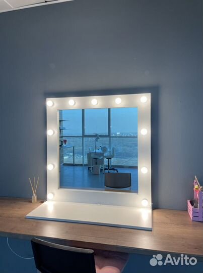 Аренда места бровиста/визажиста