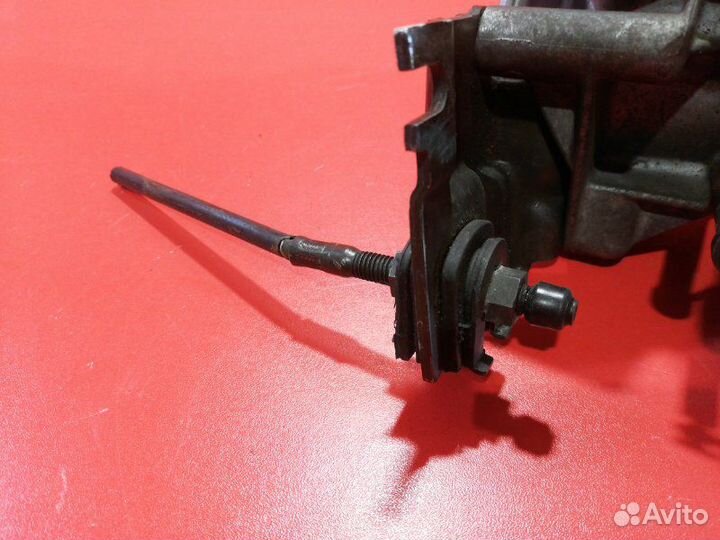 Дроссельная заслонка Toyota Crown JZS155 2JZ-GE