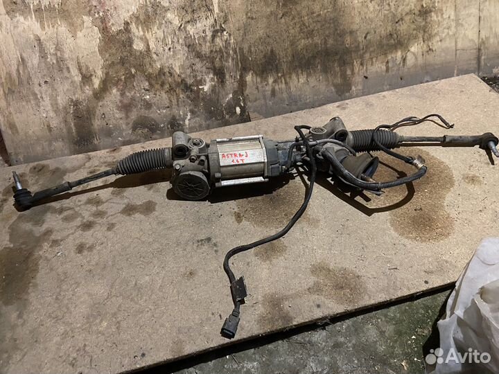 Рулевая рейка Opel Astra J