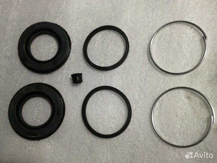 Ремкомплект задних супортов на Volvo 740