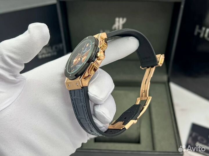 Часы Hublot в фирменной коробке