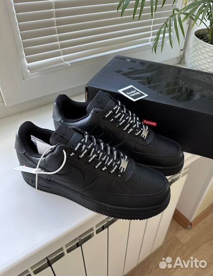 Nike air force supreme