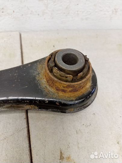 Рычаг задний поперечный