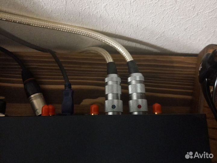 Кабель XLR Oyaide AR-910 (1 метр)