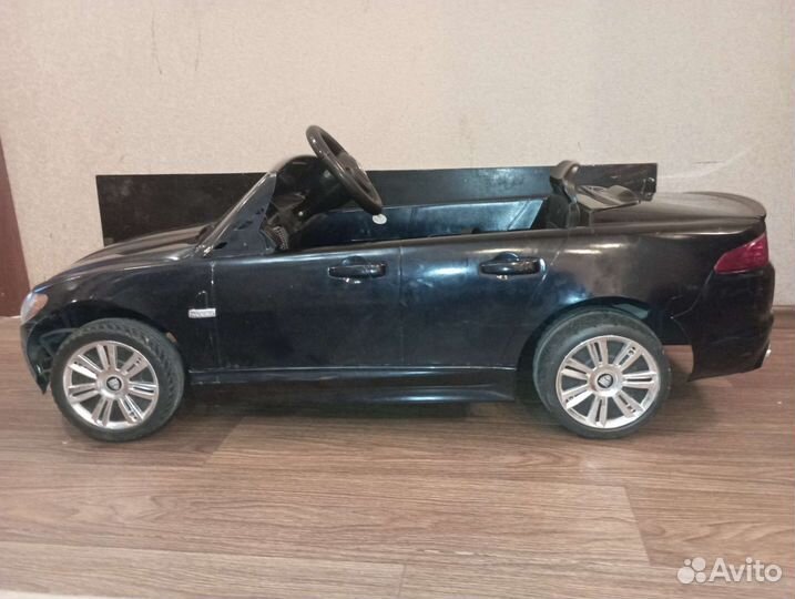 Детский электромобиль