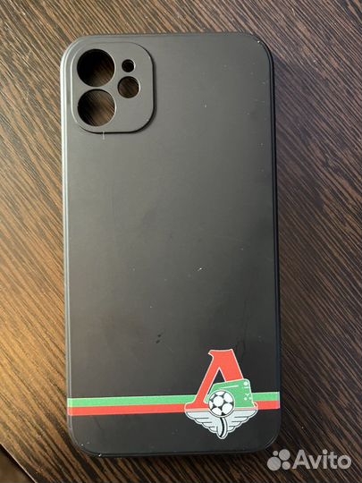 Чехол на iPhone 11 с логотипом фк Локомотив Москва