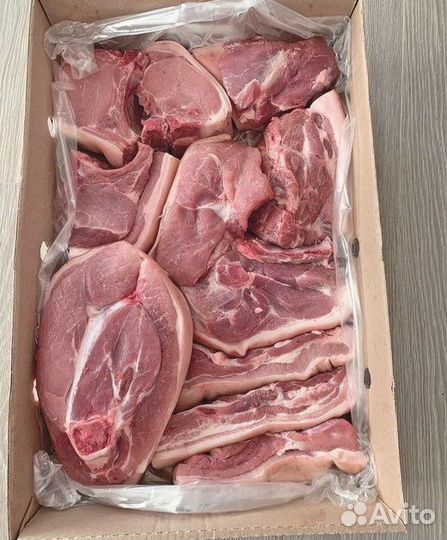 Мясо свинины и говядины. Доставка