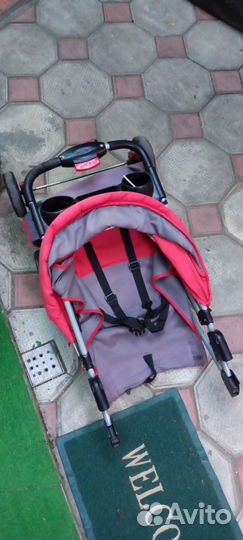 Продаётся детская коляска,складывается книжкой