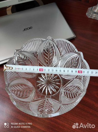 Изделия из хрусталя: вазы салатницы
