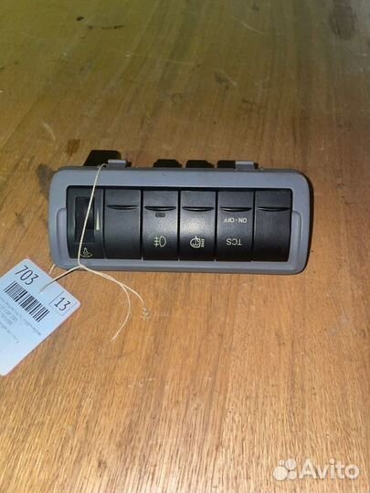 Блок кнопок (подсветка, TSC, корректировка фар)