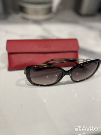 Очки Guess оригинал б/у
