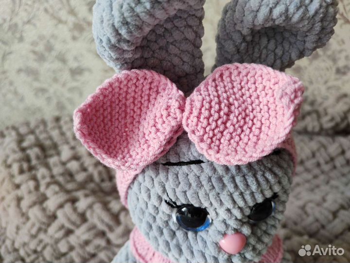 Вязаные игрушки на заказ ручной работы. Зайка