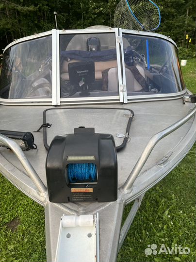 Лодка Quintrex 475