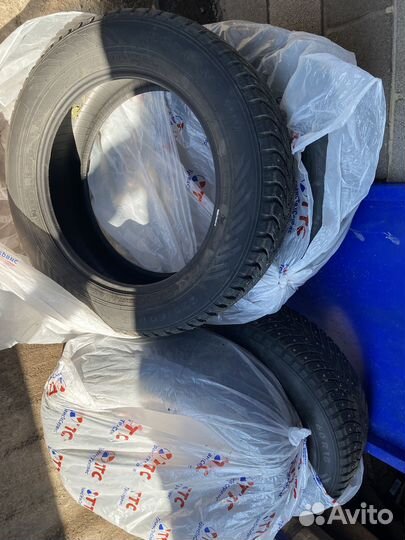 Nordman 8 225/60 R18 104T