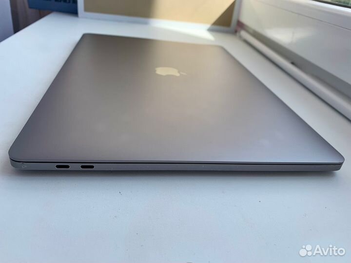 Apple macbook pro 15 2018