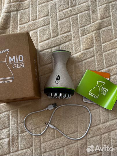 Вибромассажер для тела MIO