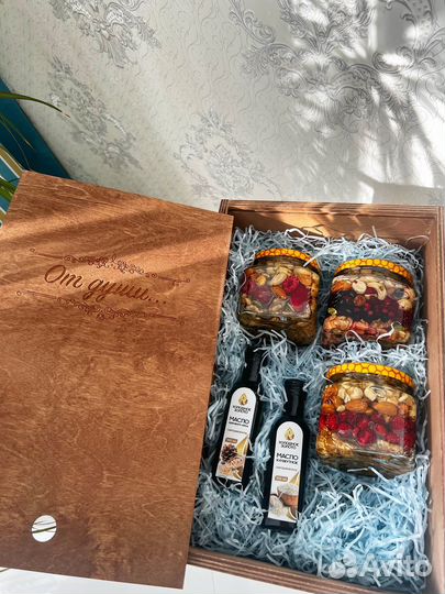 Подарочный бокс