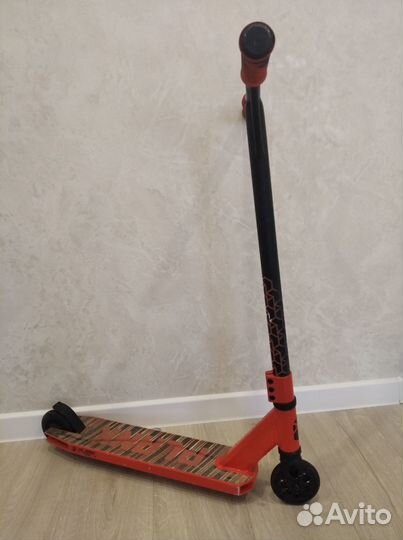 Продам трюковый самокат