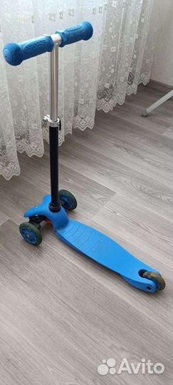 Самокат детский трехколесный