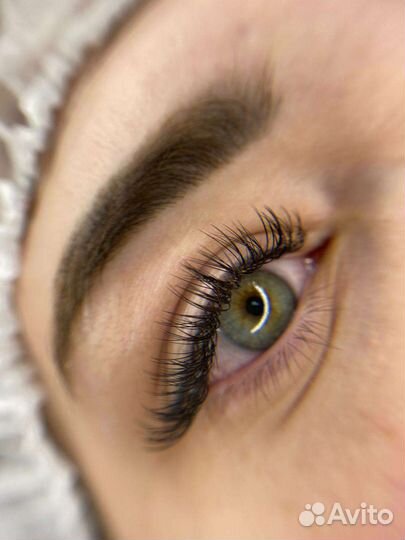 Маникюр, педикюр, ресницы, брови, ламинирование