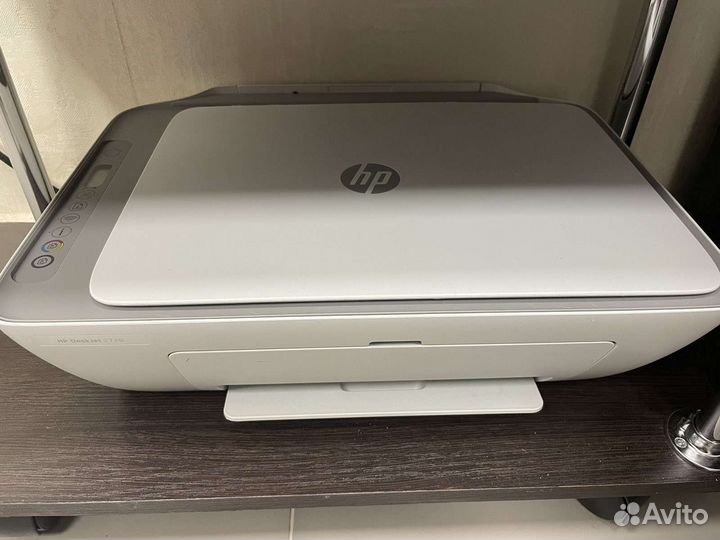 Цветной струйный принтер HP 2720