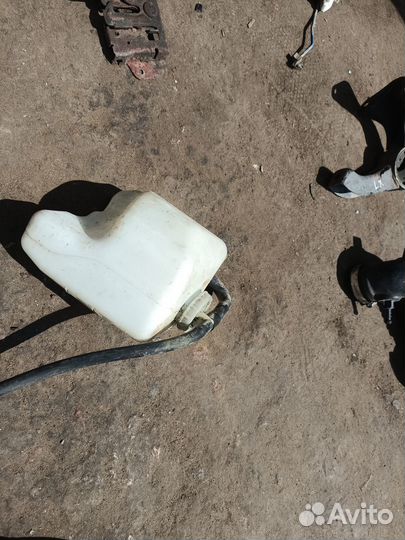 Расширительный бачок Mitsubishi Lancer 10