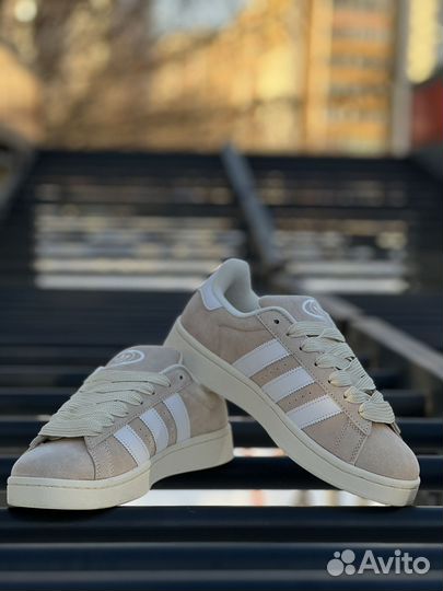 Кроссовки Adidas Campus молочные
