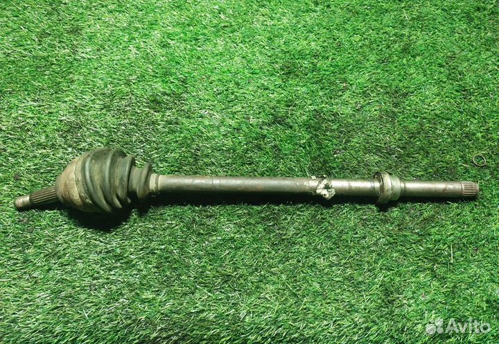 Привод передний левый Renault Logan