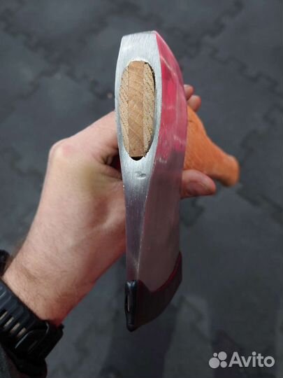 Топорик армейский Швейцарии