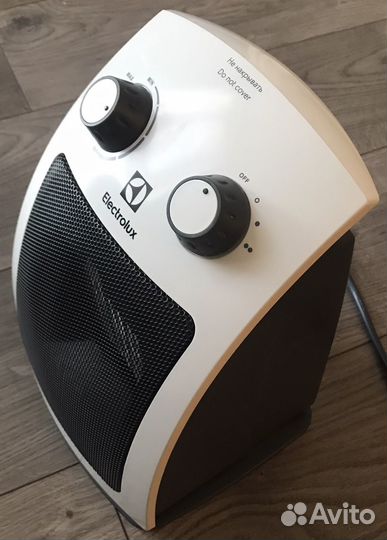 Тепловентилятор Electrolux EFH/C-5115 белый