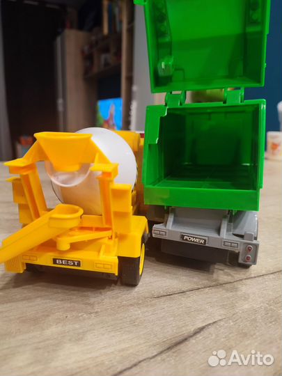 Бетономешалка игрушка, Мусоровоз