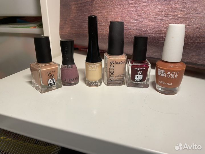 Лаки для ногтей пакетом