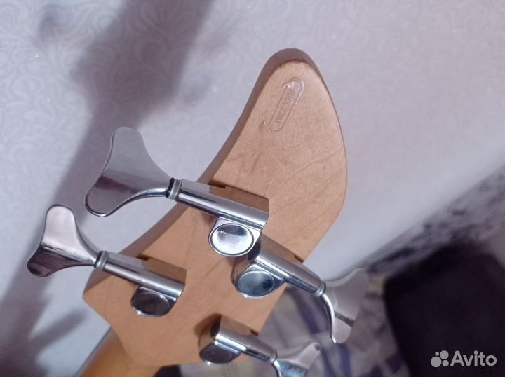 Бас гитара Yamaha rbx 270j