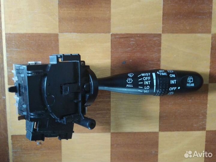 Переключатель стеклоочистителя Pontiac Vibe
