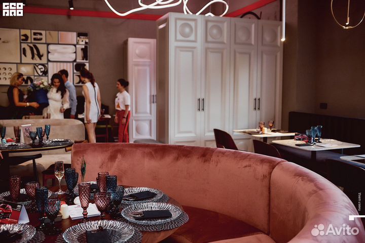 Хостес в Ресторан